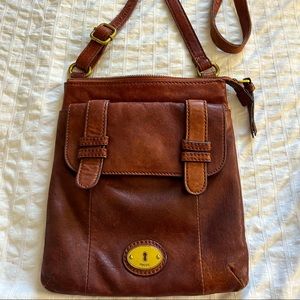 Older fossil cross body purse